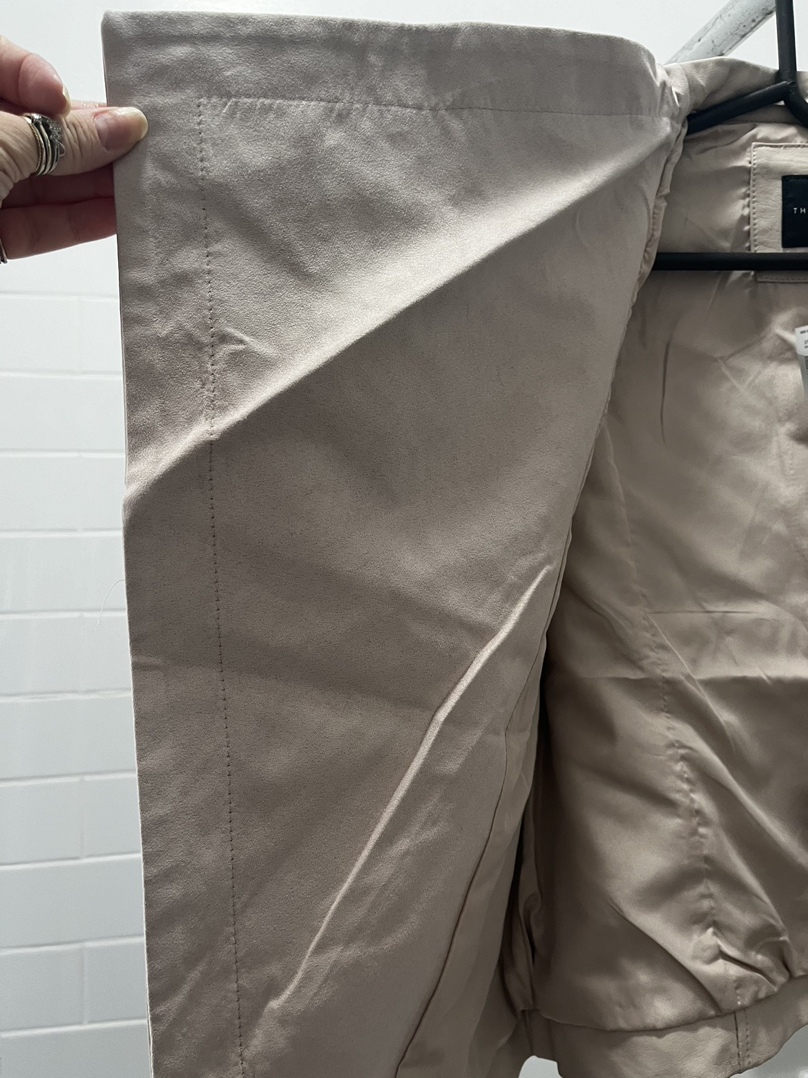 BNWT THE LIMITED JACKET image indicator(3)