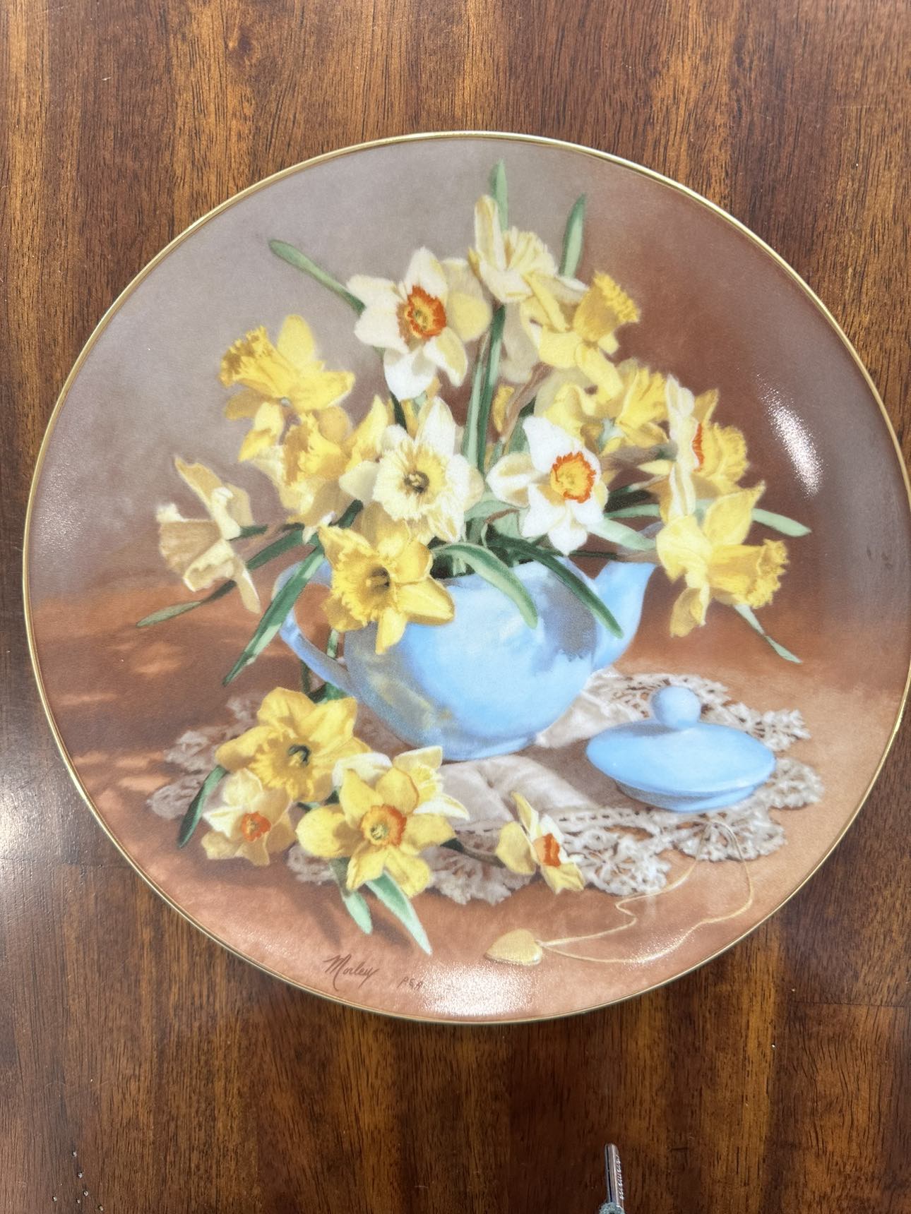 1989 Daffodils by Vieonne Morley thumbnail