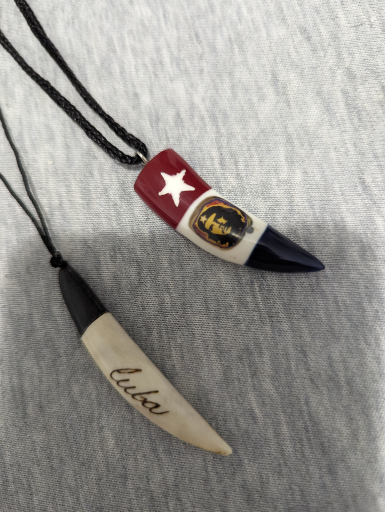 2 Souvenir Necklaces from Cuba thumbnail