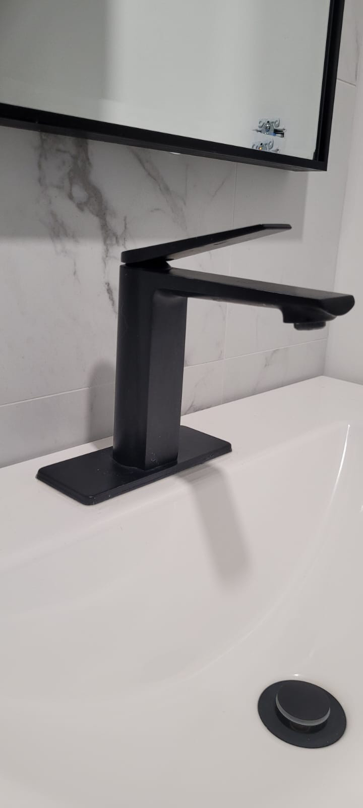 Faucet installation service in Scarborough & Durham image indicator(2)