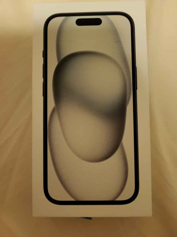 Never Used iPhone 15 image indicator(2)