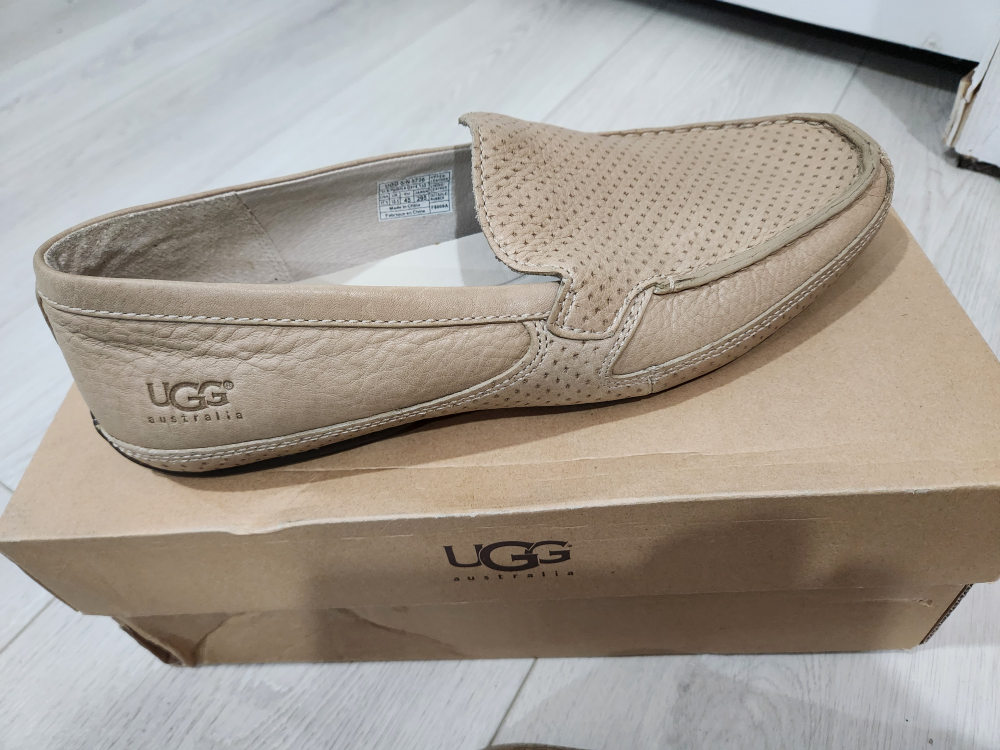 Brand New Uggs loafers Men Size 11 image indicator(4)
