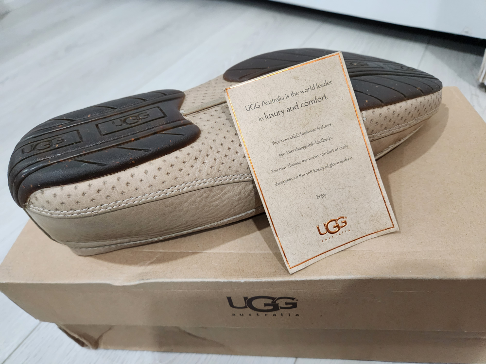 Brand New Uggs loafers Men Size 11 image indicator(6)