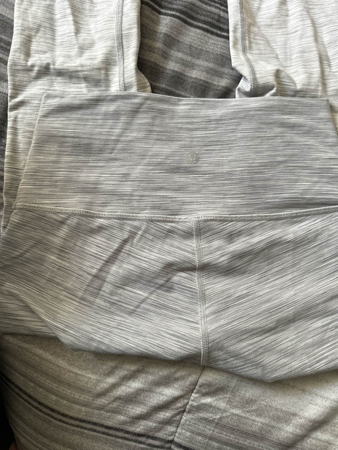 Lulu lemon leggings - photo 2