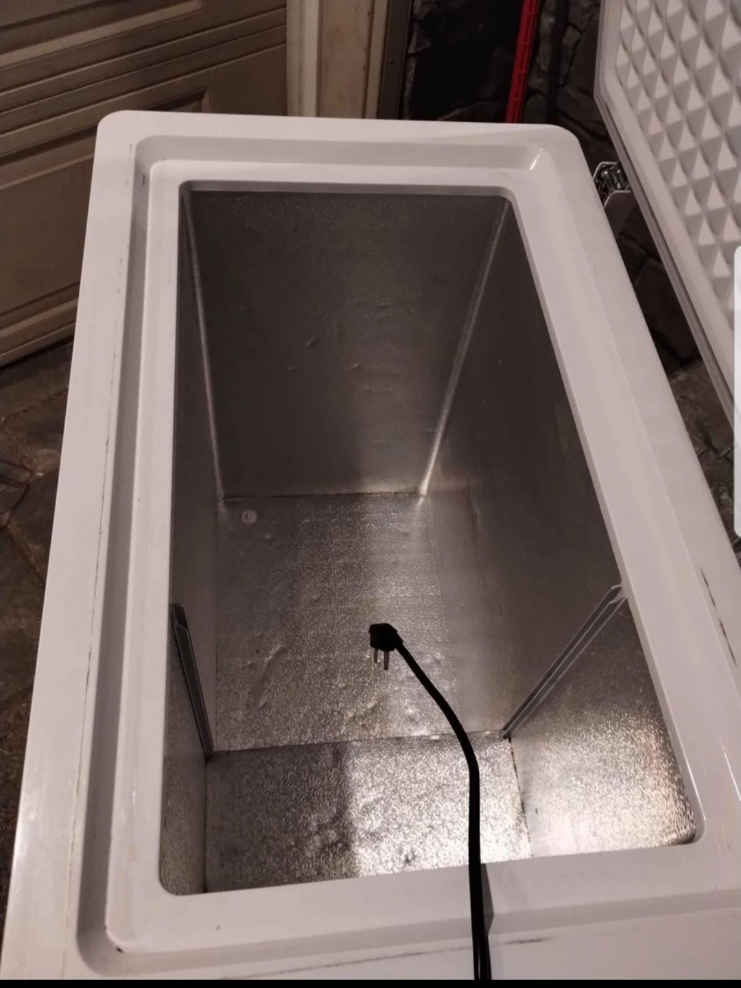 Excellent 5.5cuft Danby Deep Freezer - photo 5