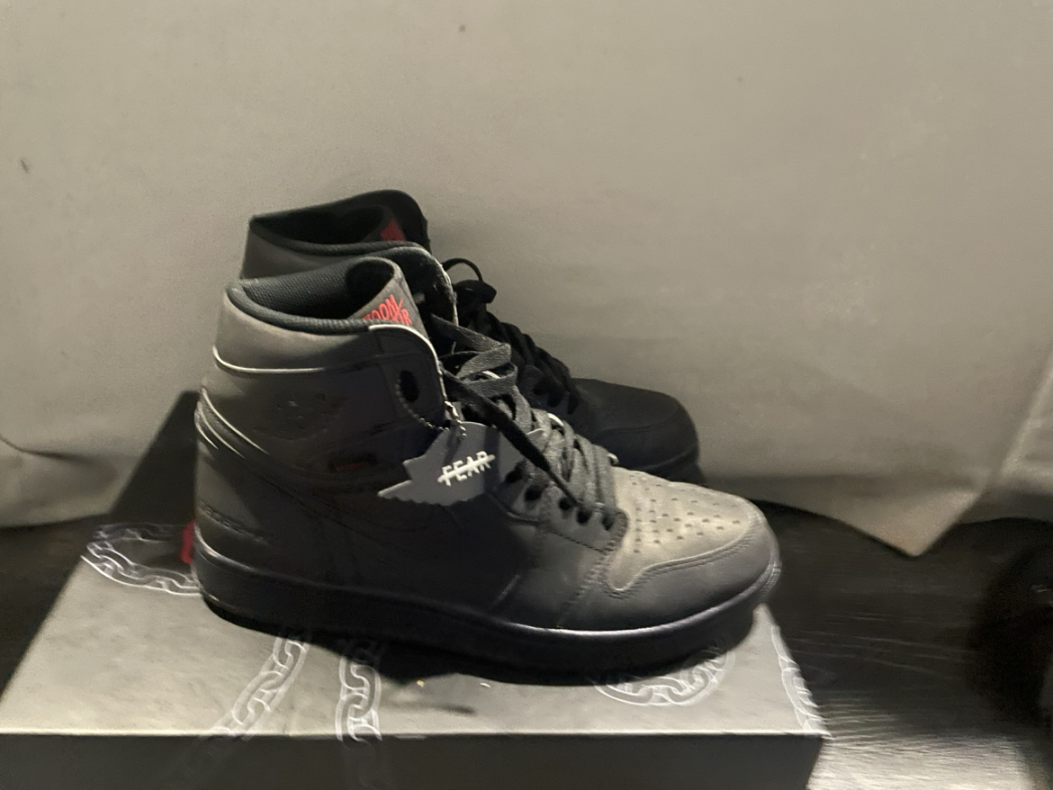 Air Jordan 1 Fearless Size 11.5 - photo 2