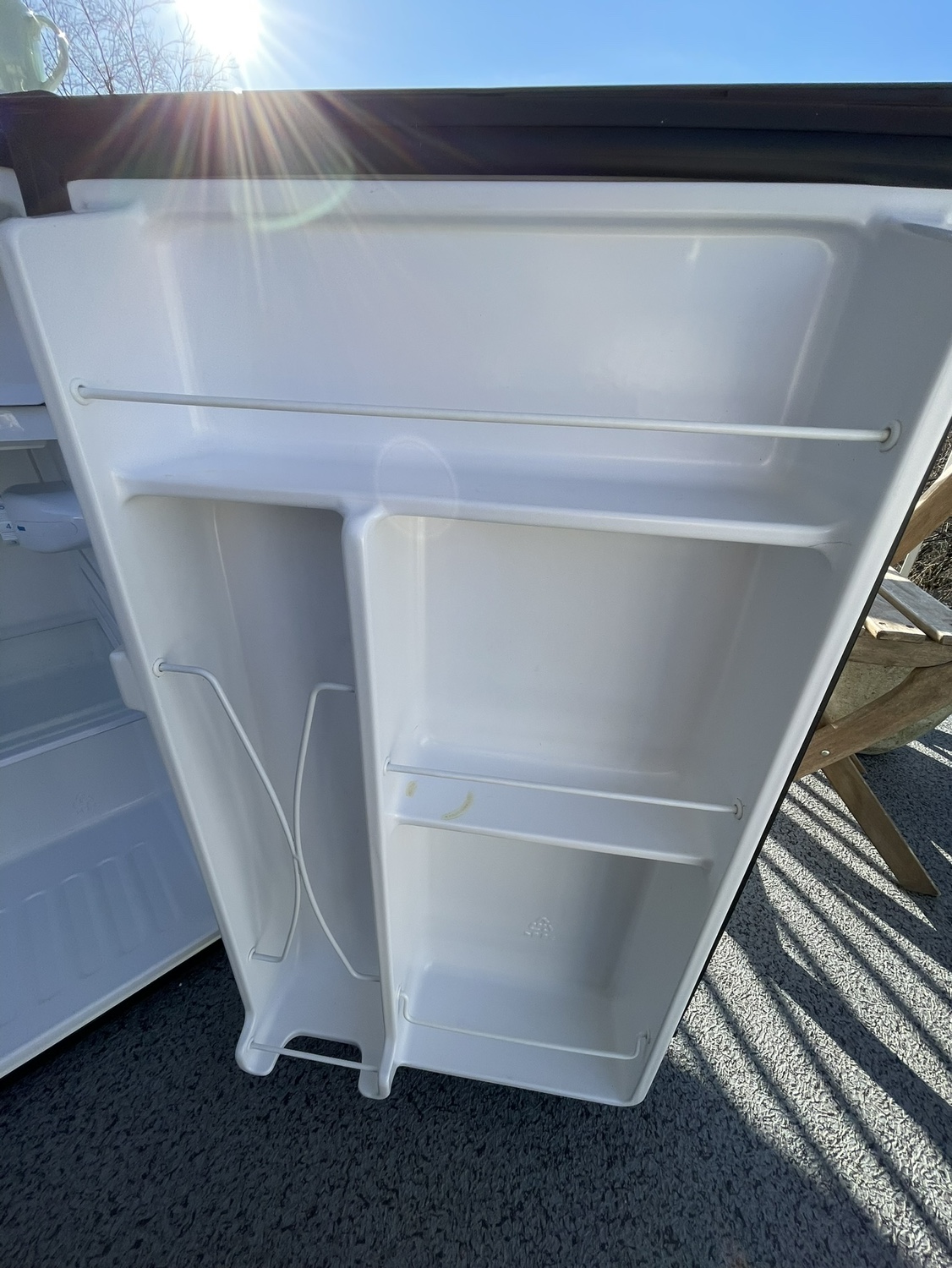 Compact Mini Fridge/Freezer - photo 3