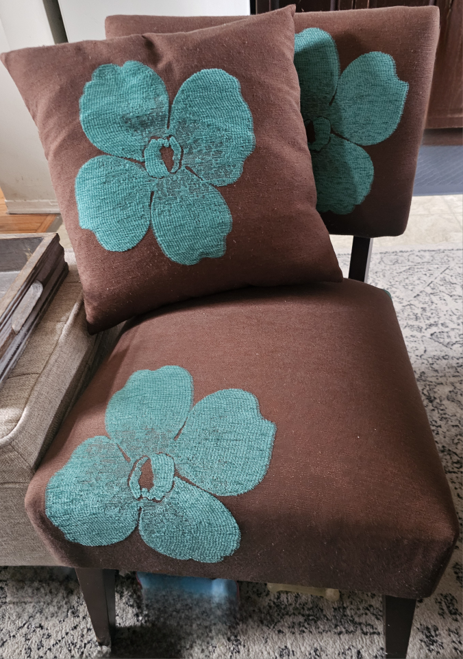 cute unique cushioned small chair