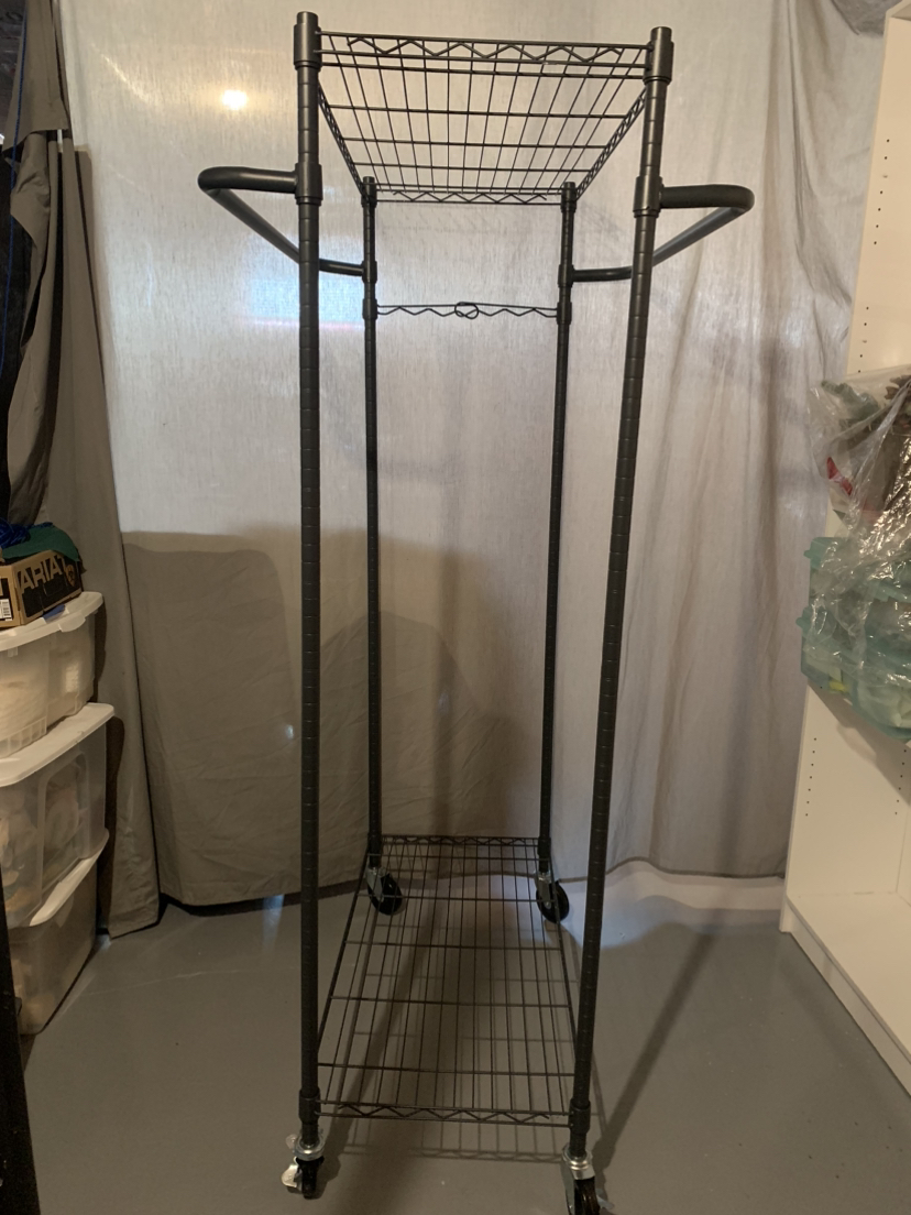 Double sided clothing rack