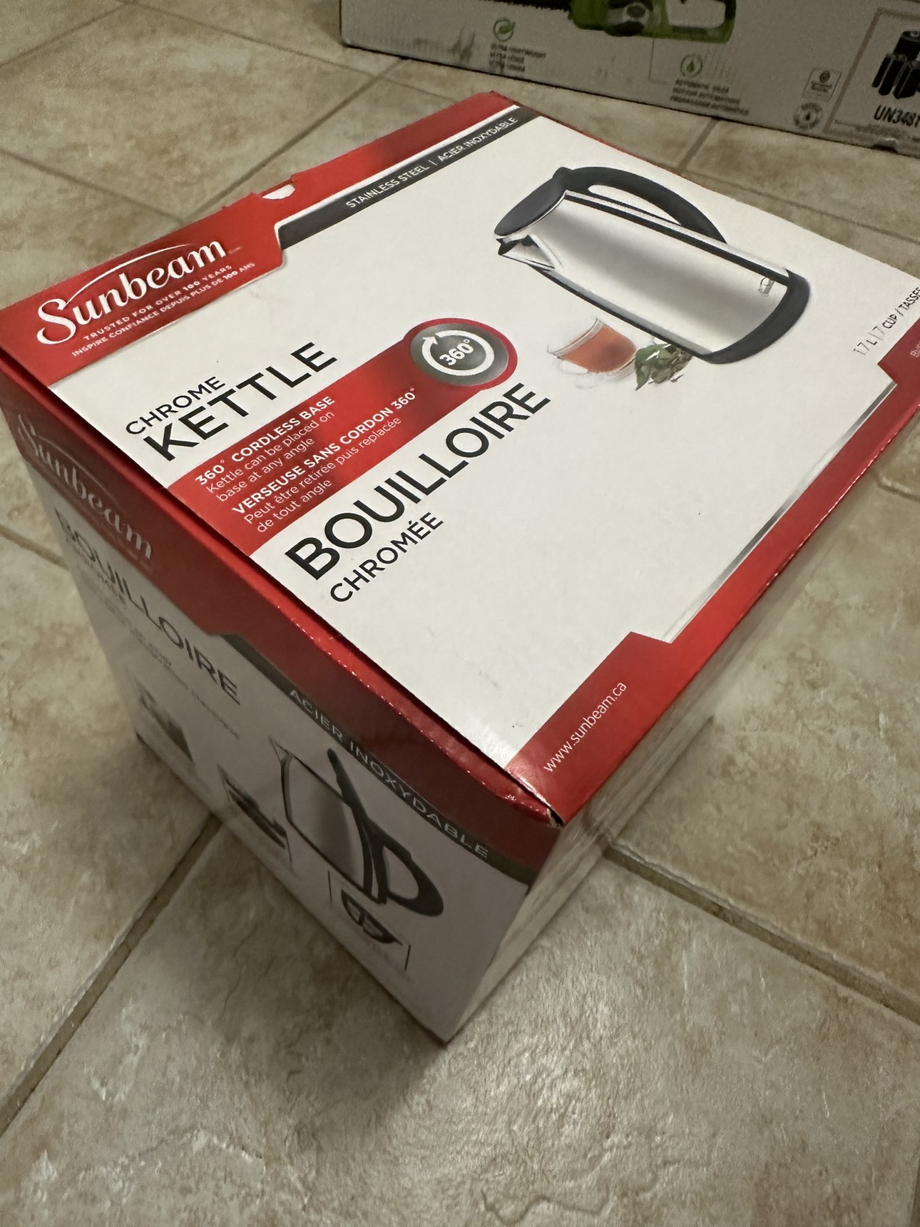 Brandnew 14Pc Drinkware set,kettle,flatware set image indicator(3)