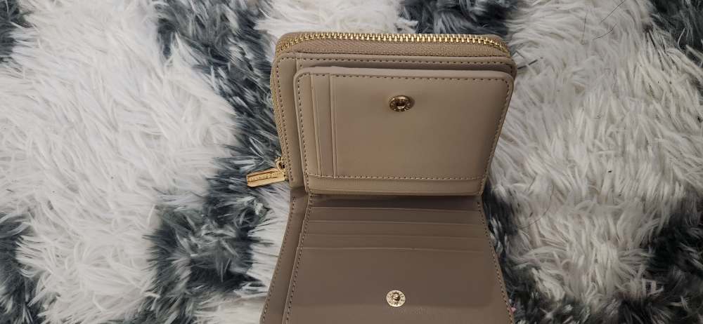 Charles and Keith Wallet - photo 3