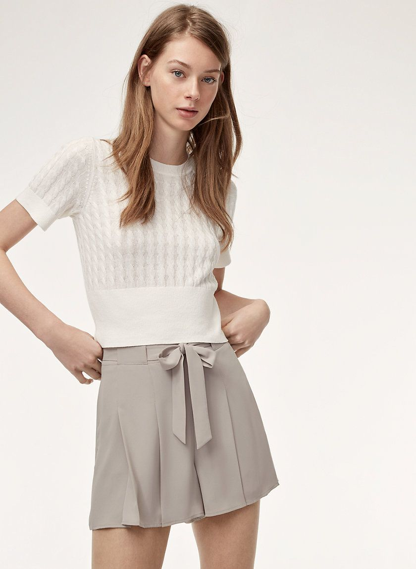 Aritzia Sunday Best pleated flowy shorts sz 6 - photo 2