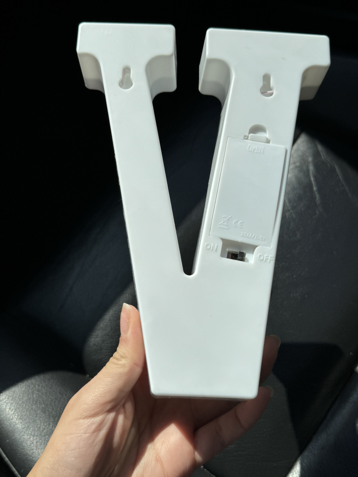 Letter V image indicator(2)