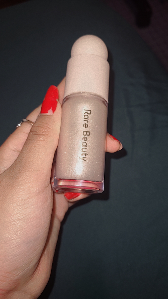 Rare Beauty Highlighter image indicator(2)