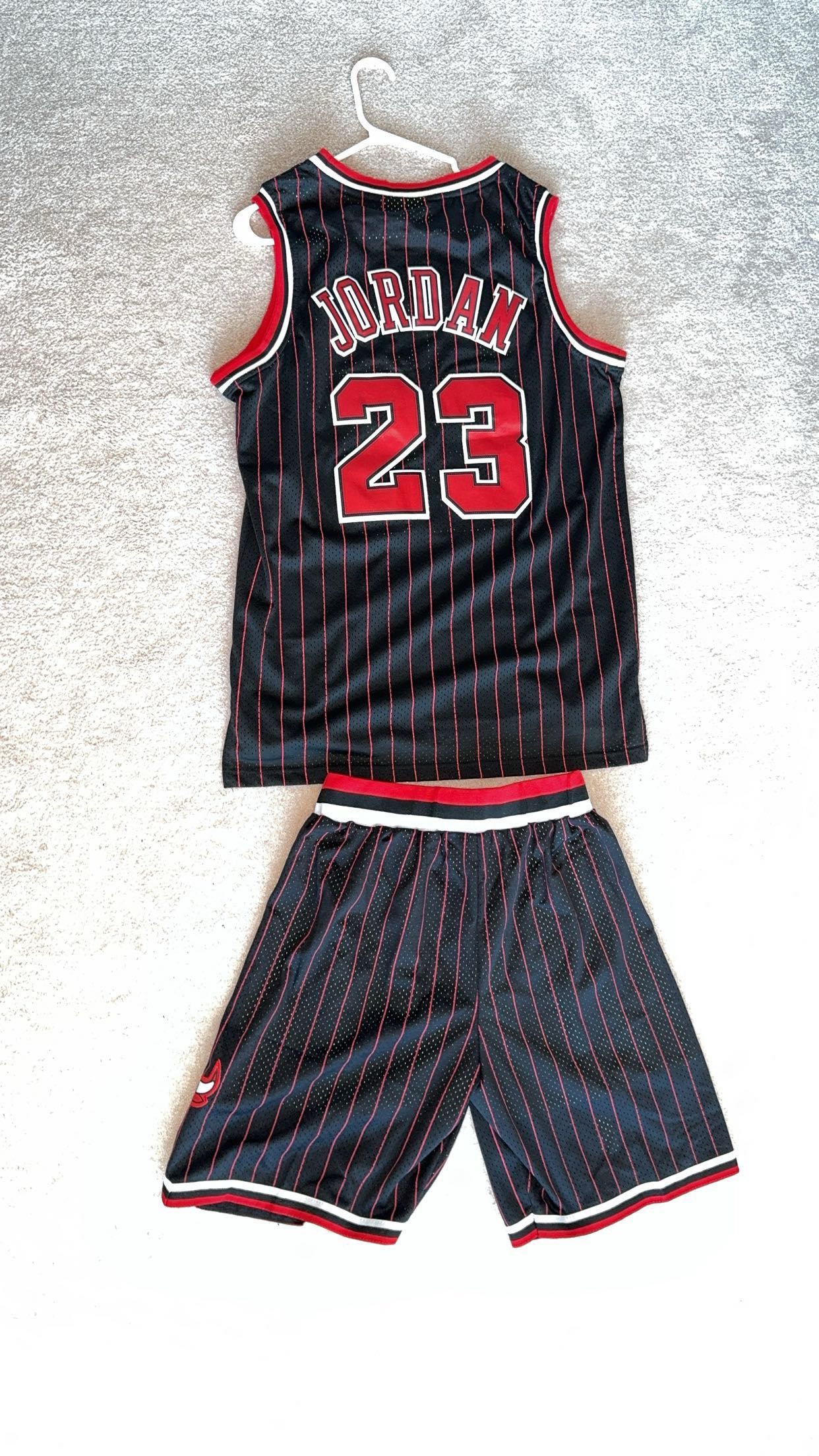(L)Michael Jordan Chicago Bulls Hardwood Classic Jersey+Shorts - photo 2