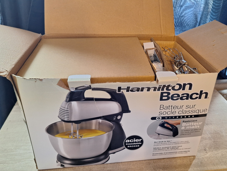 Hamilton Beach Classic Stand and Hand Mixer, 4 Quarts image indicator(10)