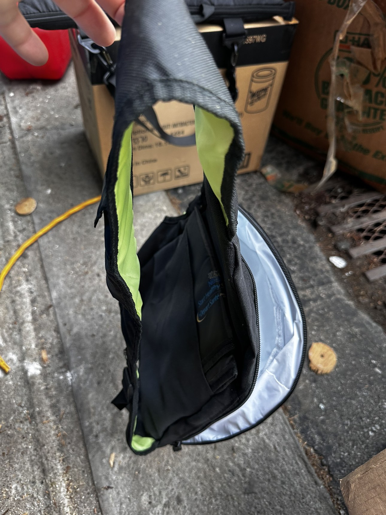 Baby Thermos bag with change mat #freecycle 🥕 image indicator(2)