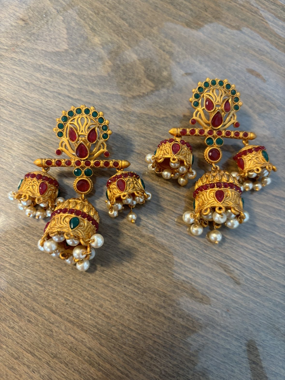 Temple earrings set