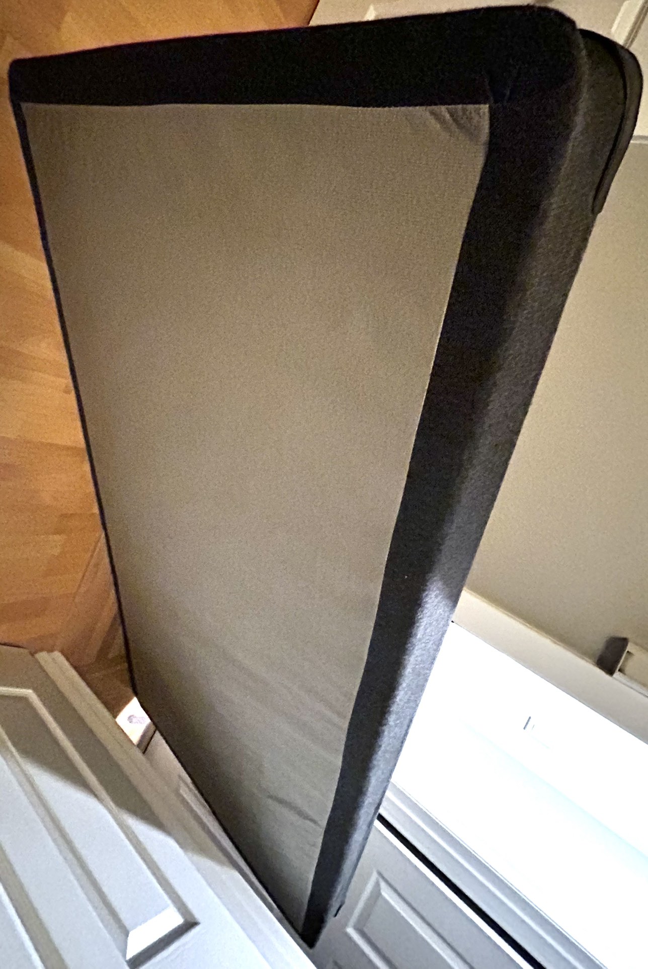 Two (2) Twin Sealy Box springs Canadian King Mattress - photo 3