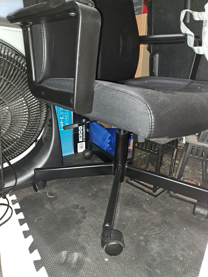 Desk chair for sale - photo 3