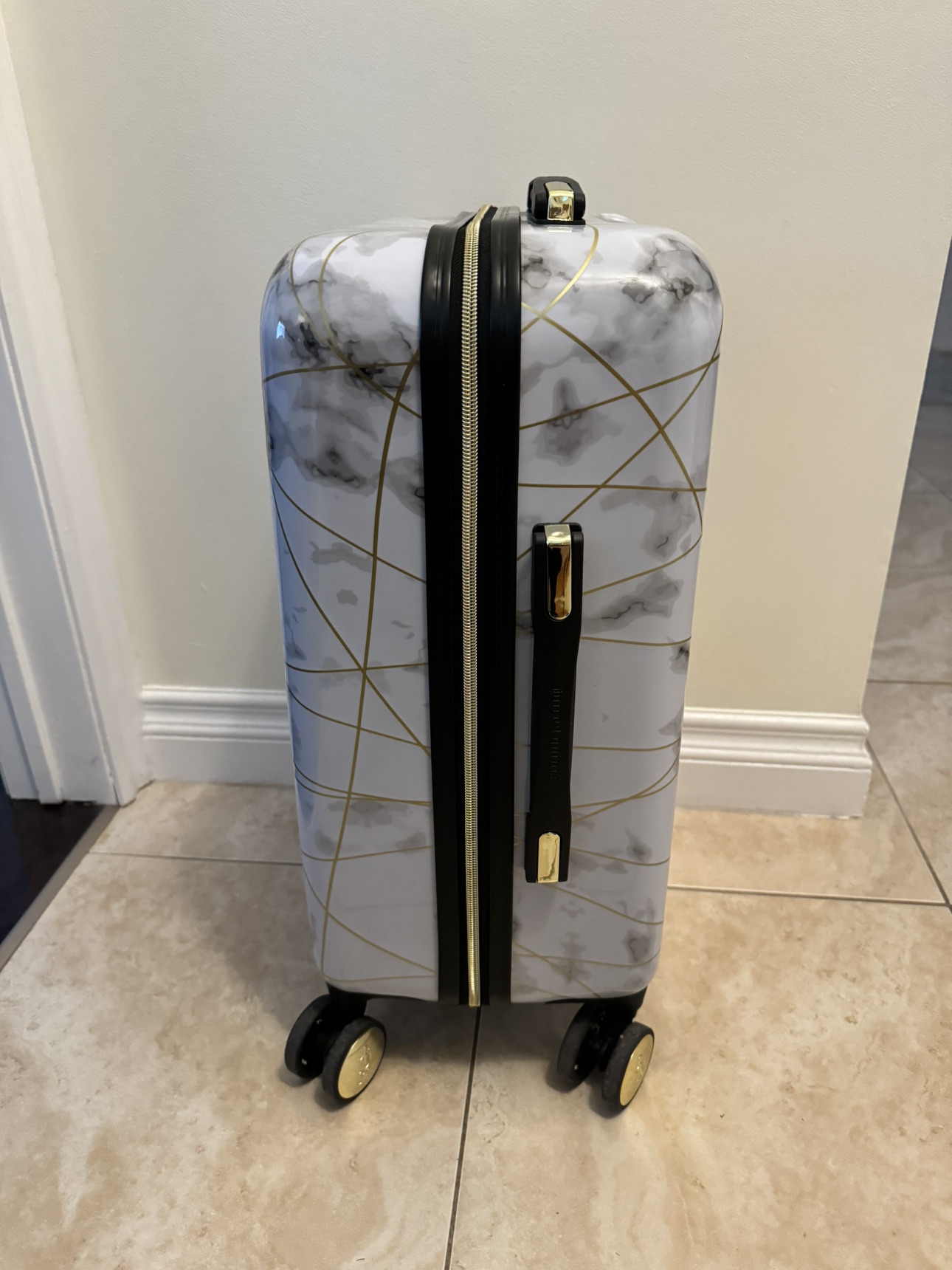Brand new carry on luggage - Juicy Couture - photo 2
