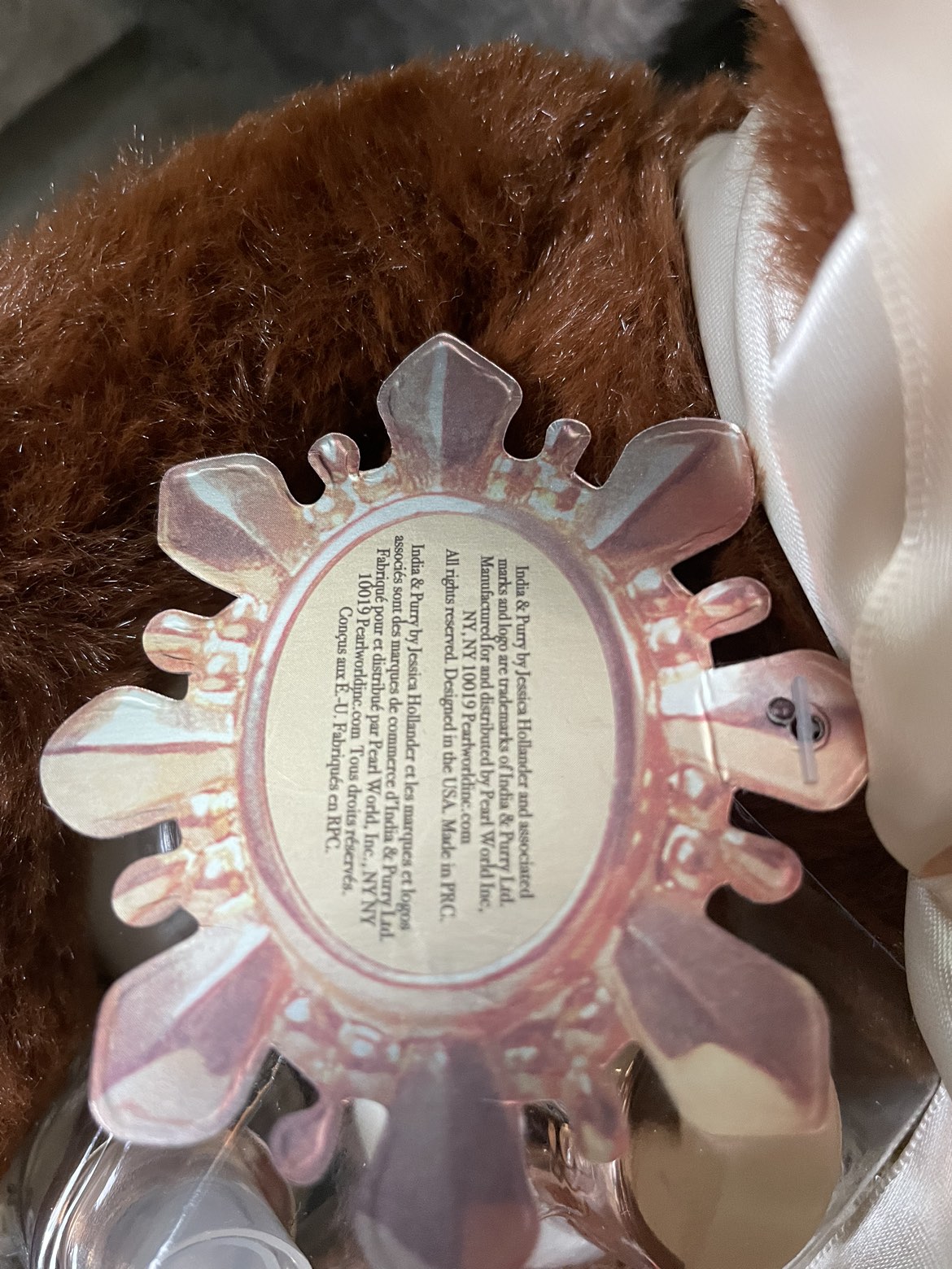 Teddy with beauty items (perfume, lotion, etc.) 🎄 image indicator(4)