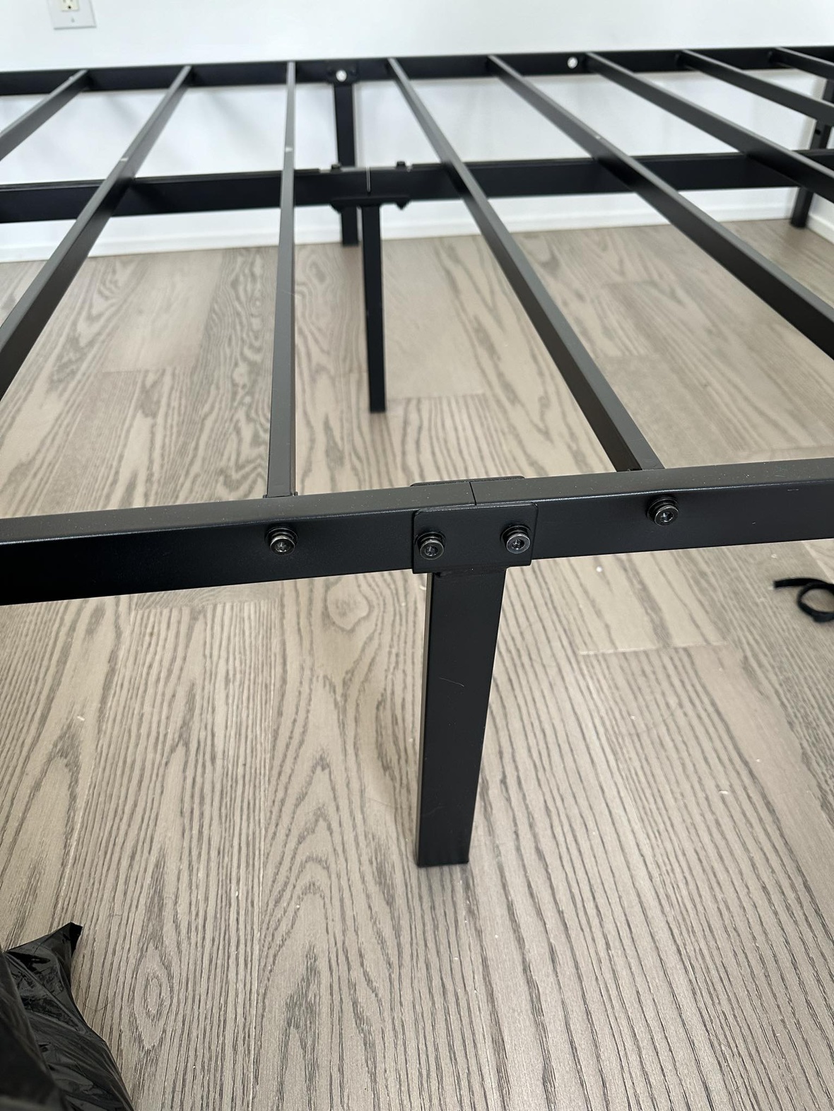 Bedframe Size Quee - photo 3