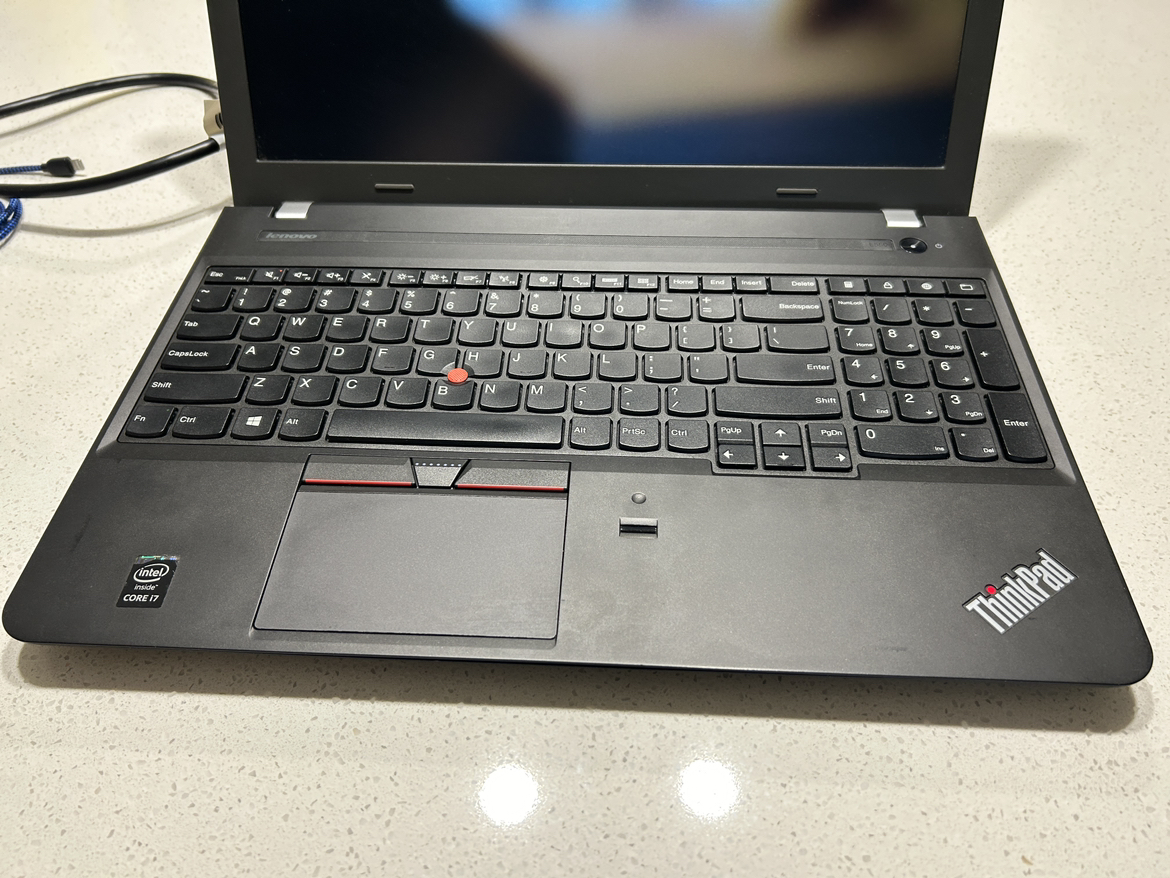 Laptop Lenovo i7 - GPU R7 m265 2gb - photo 2