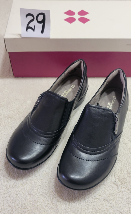 Naturalizer Women's Comfortable Shoes image indicator(7)