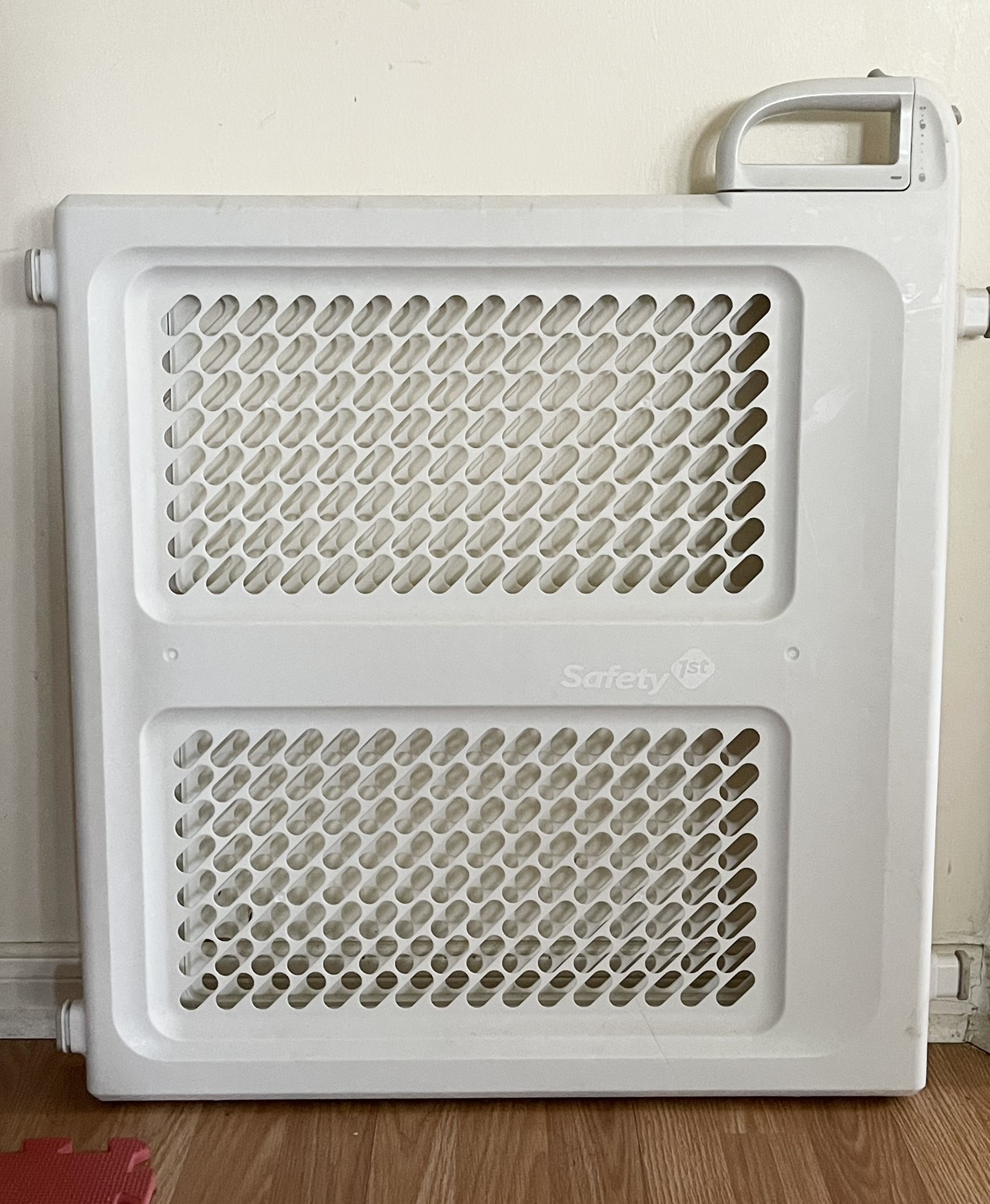 Safety 1st Baby Gate - photo 2