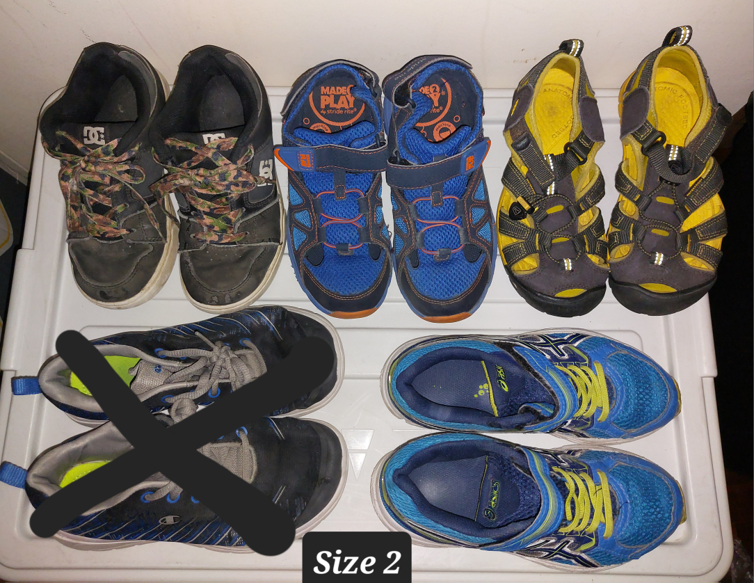 Kids Boys Shoes Sneakers Sizes 1-4 NWT/EUC image indicator(5)