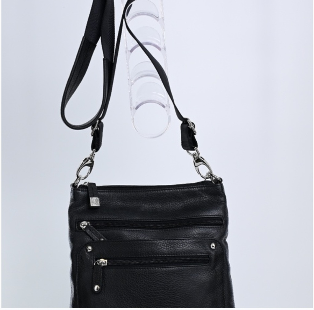 Leather Crossbody - Soprano made in Canada BNWT - photo 2