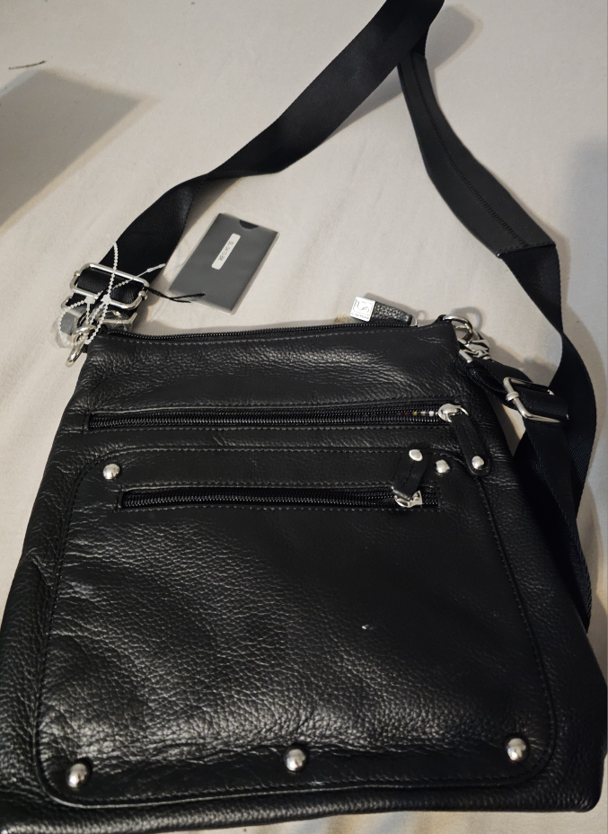 Leather Crossbody - Soprano made in Canada BNWT - photo 4