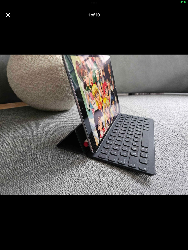 iPad Pro 10.5 256GB mint condition/Apple keyboard/Apple Pencil