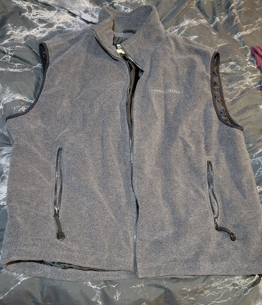 Mens vest XL for sale thumbnail