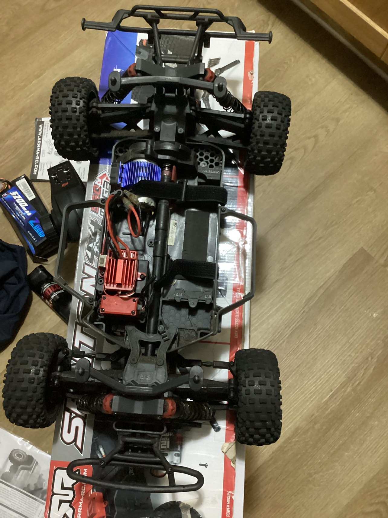 Rc cars. Arrma & Redcat image indicator(7)