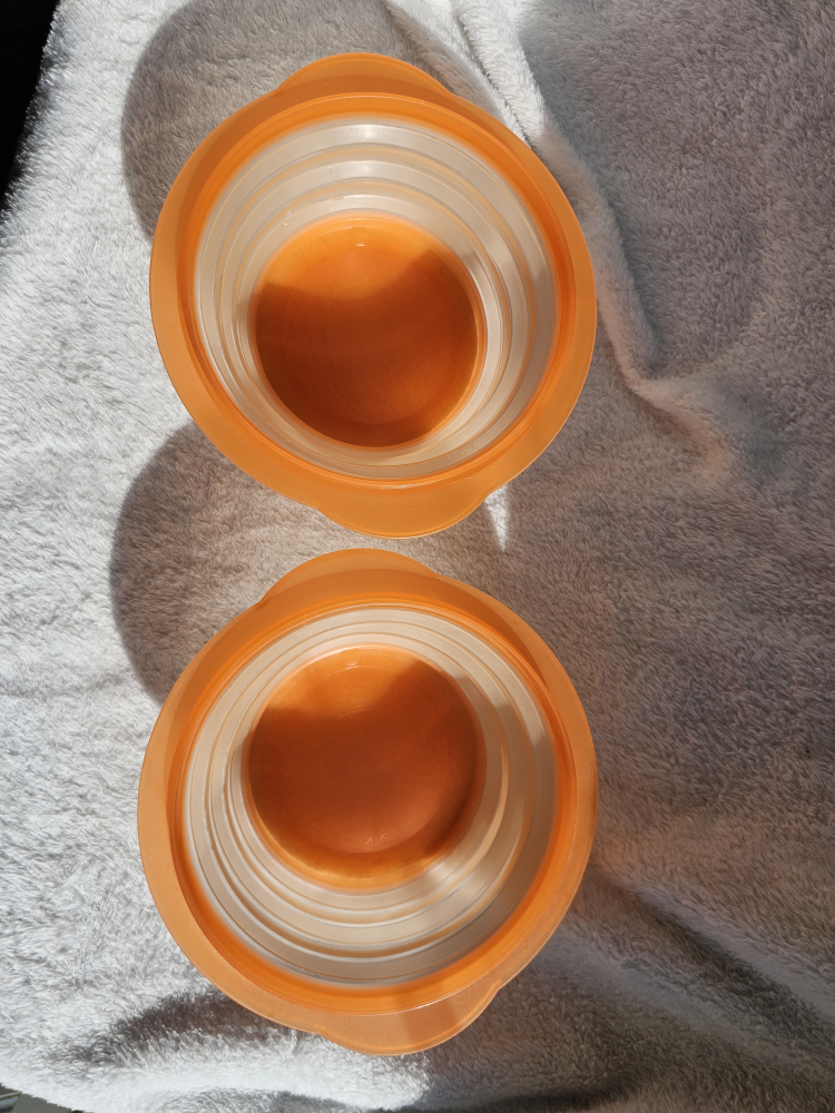 2x Vintage 90s Orange Flat Collapsable Tupperware Bowls image indicator(3)