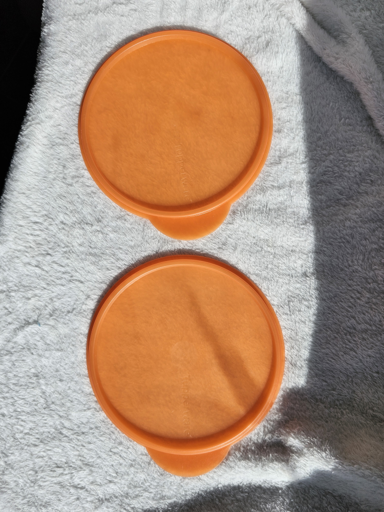 2x Vintage 90s Orange Flat Collapsable Tupperware Bowls image indicator(4)