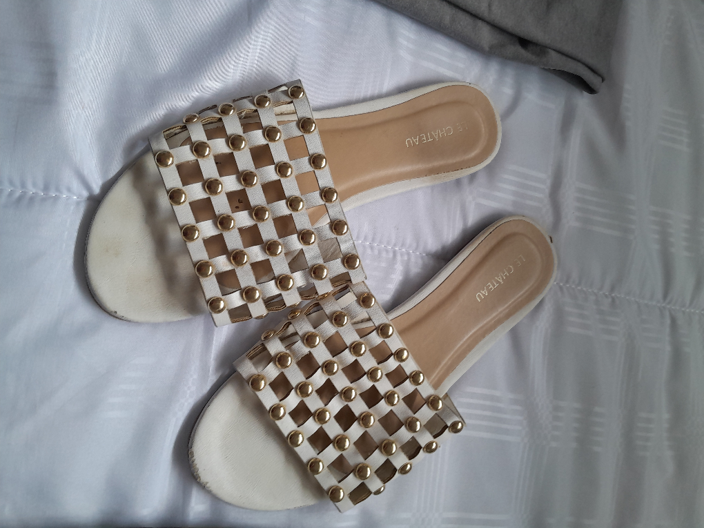 sandals thumbnail