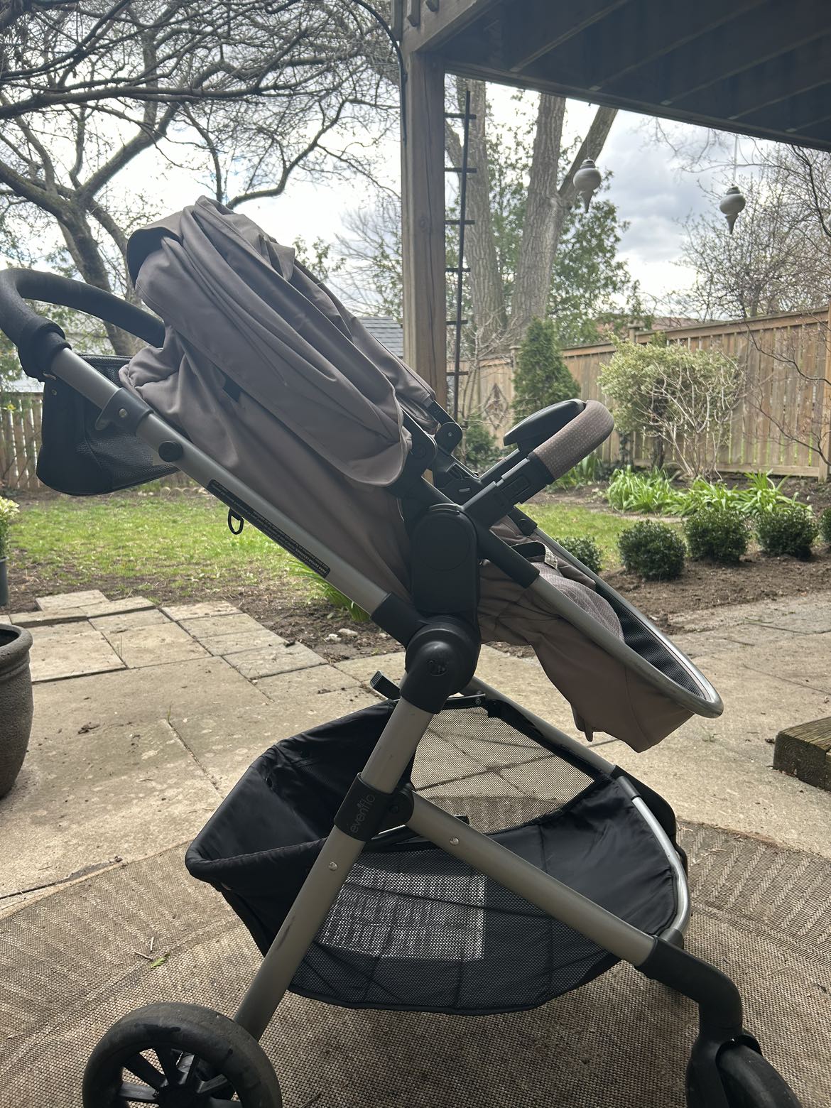 Evenflo baby stroller - photo 2