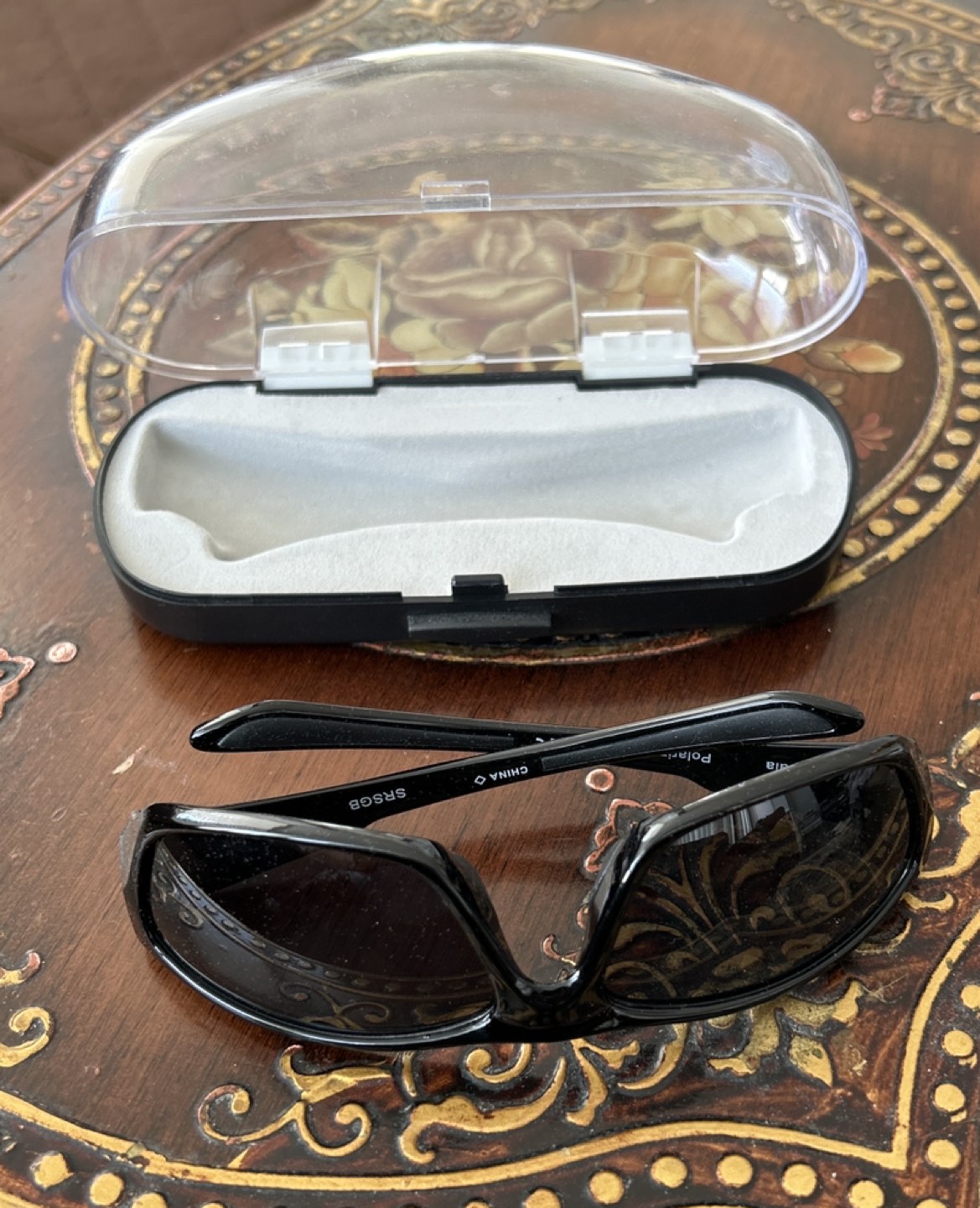 Sun glass