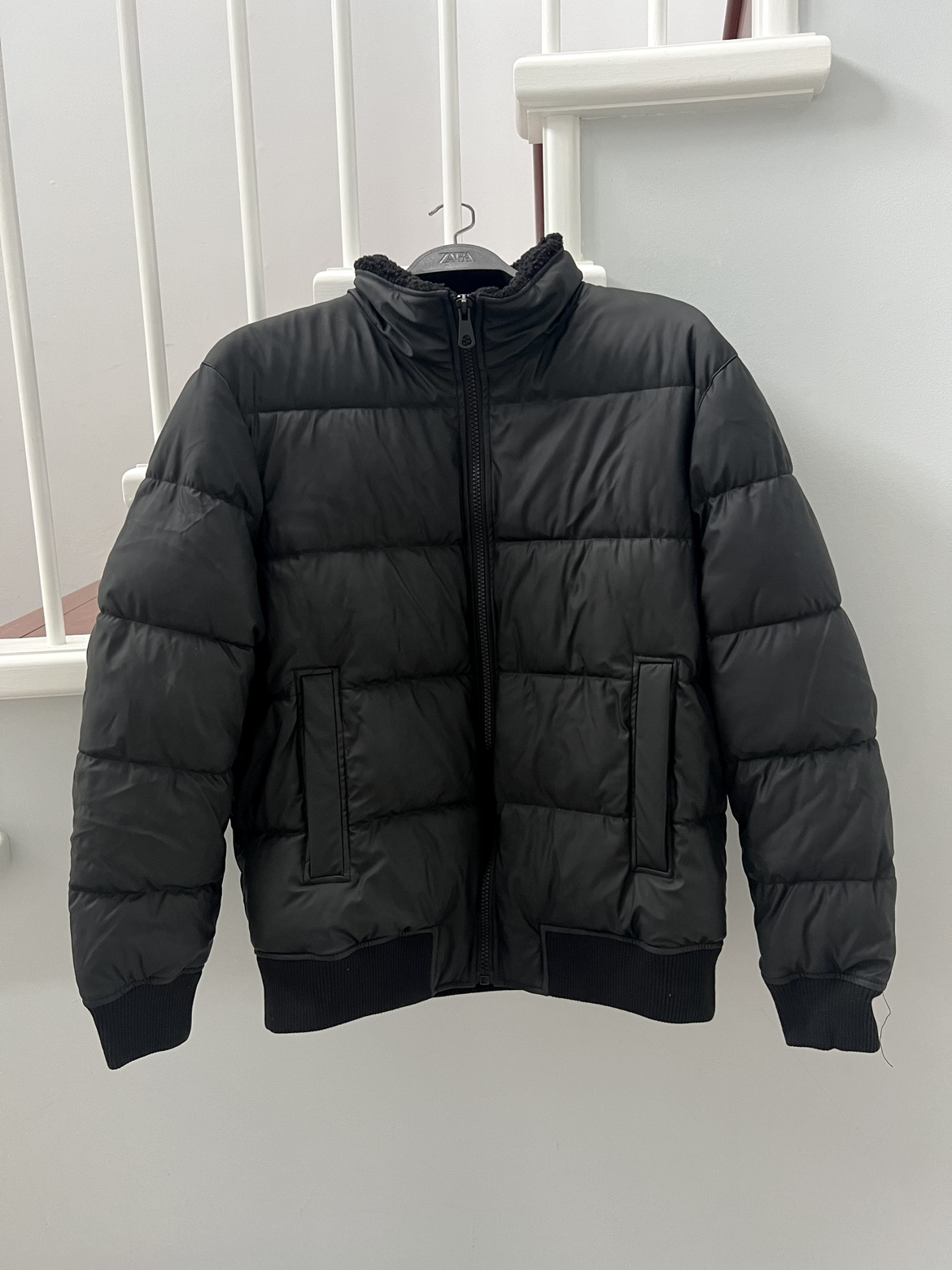 NEW ZARA Men’s Lightweight Puffer Jacket