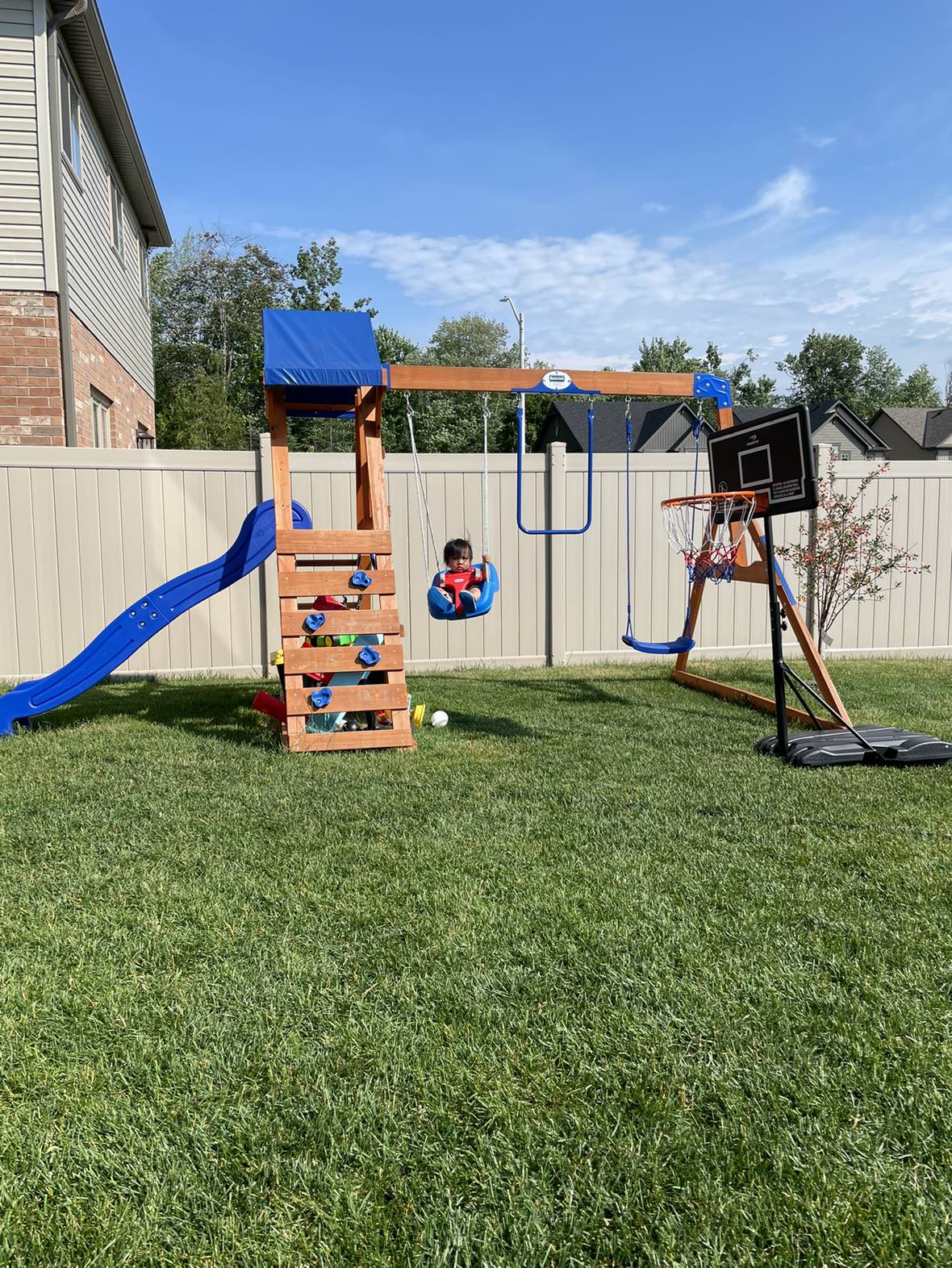 Outdoor Playset -2 swings and 1 slide -cedar