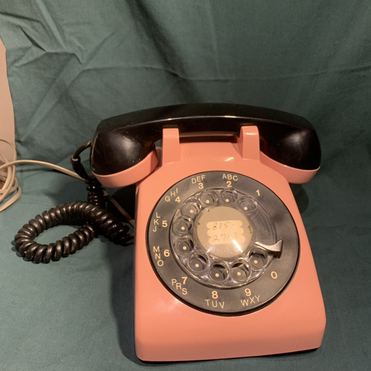 1950’s Pink & Black Rotary Phone thumbnail