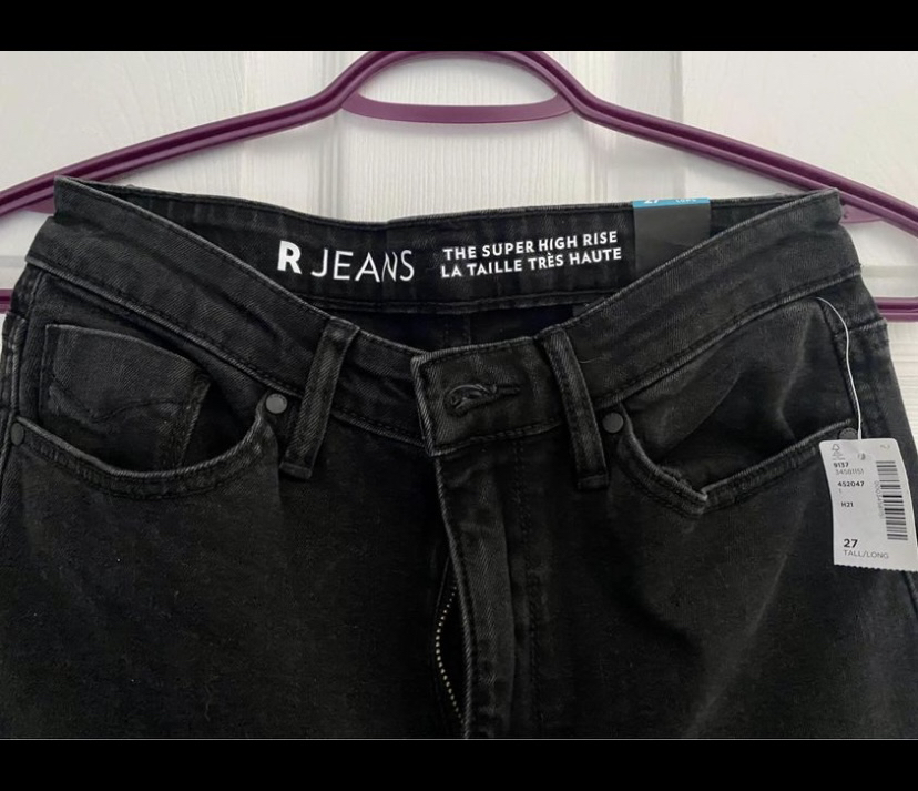 Reitmans Black High Rise Skinny Jeans thumbnail