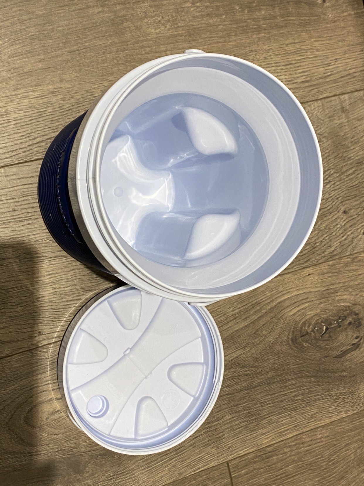 Rubbermaid 2L Water Cooler image indicator(4)