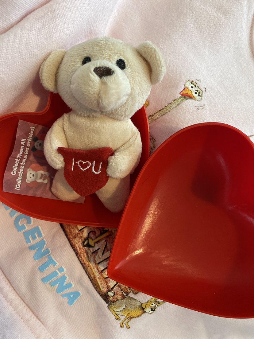 Sweatshirt and a toy #freecycle image indicator(4)