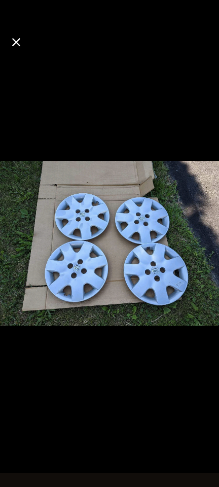 Nissan Micra hubcaps