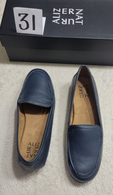 Naturalizer Women's Comfortable Shoes image indicator(5)