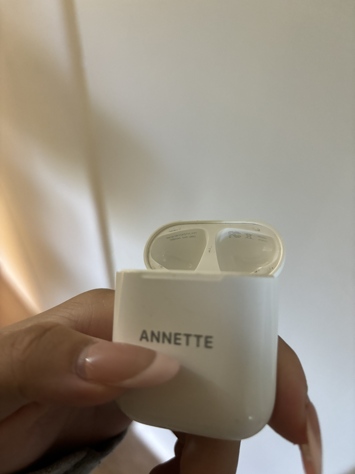 AirPods Gen 1 or 2 (engraved name) - photo 5